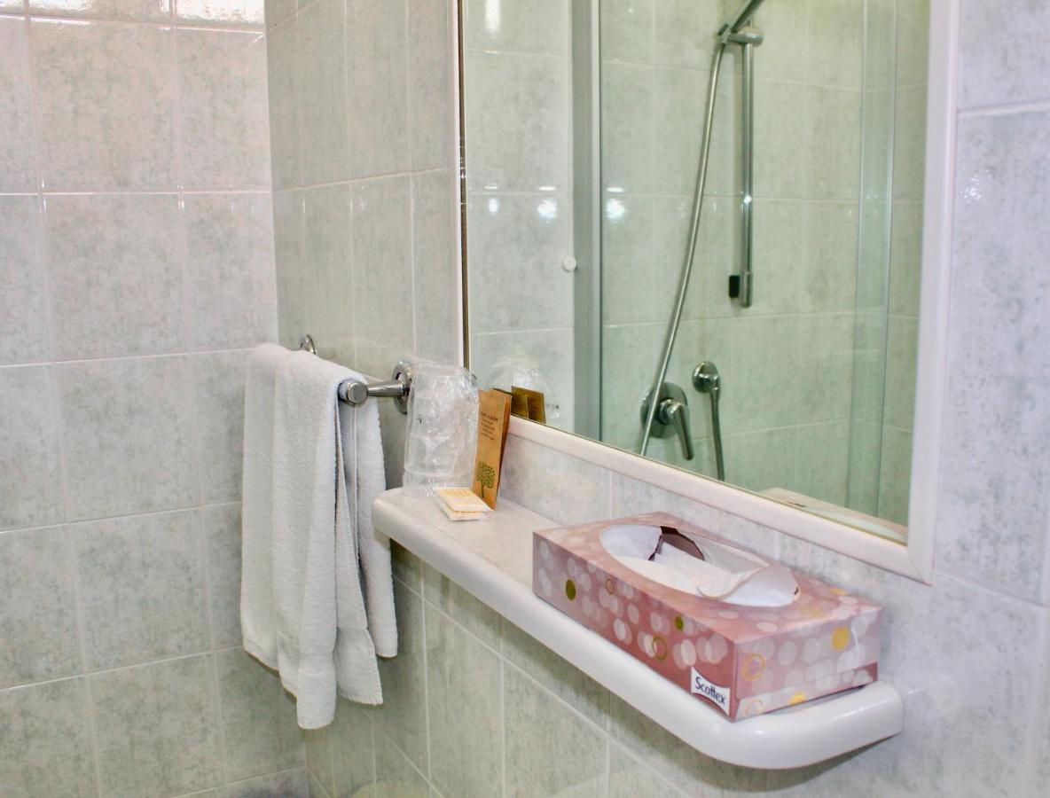 Cristina Hotel